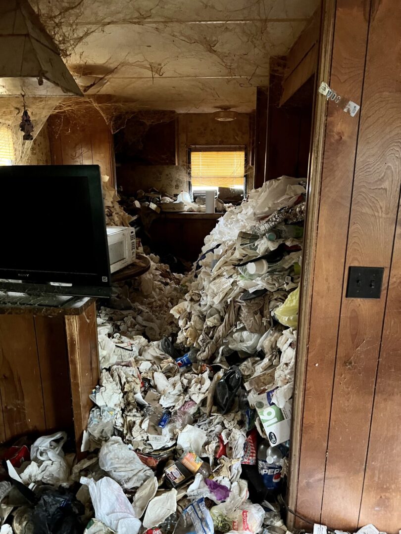 Hoarder Cleaning Services | U.S. Trash Junk Removal